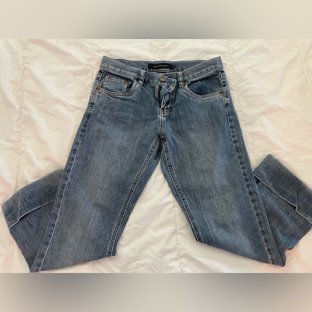 Calvin Klein Cropped Flare Jeans
